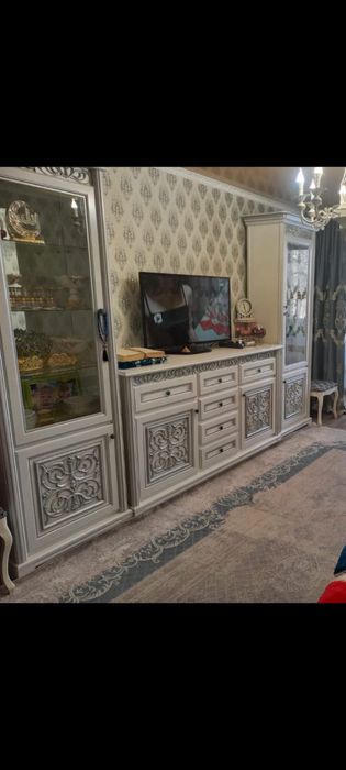 Горка в белом цвете