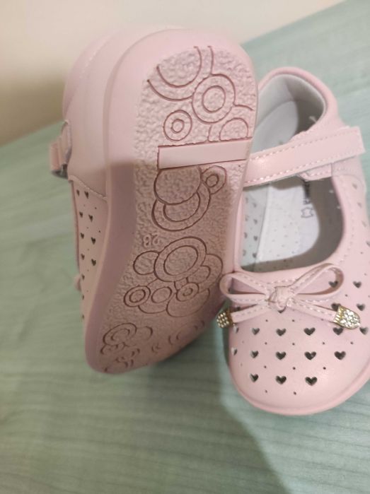 Обувки за прохождане размер 18, 21, 23  и 24 размер