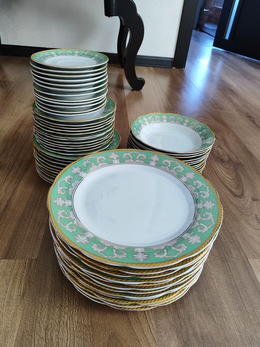 Кухонные посуды новые срочно