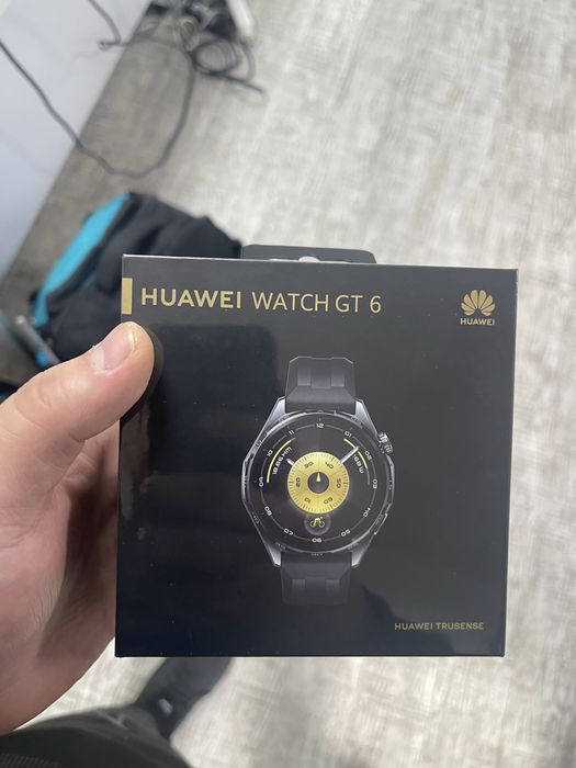 Продам смарт часы новые в пленке HUAWEI WATCH GT 6
