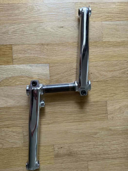 Курбели за колело , без резба от едната страна