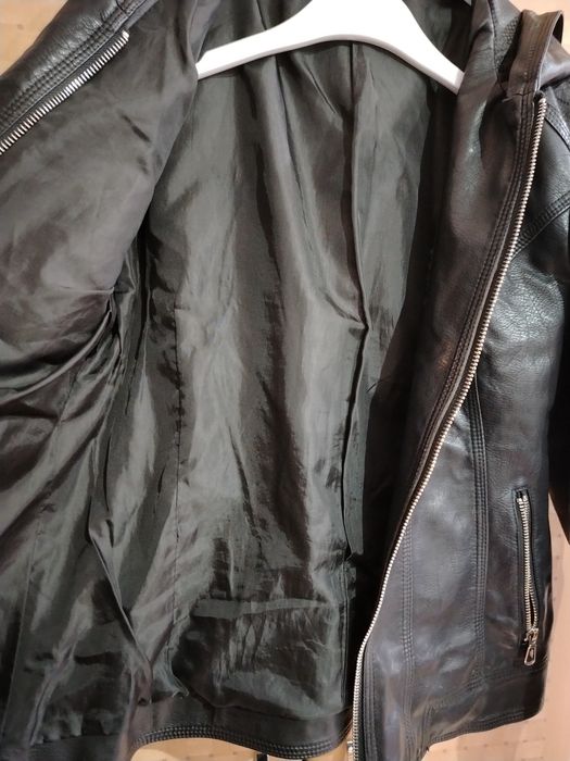 женская кожаная куртка