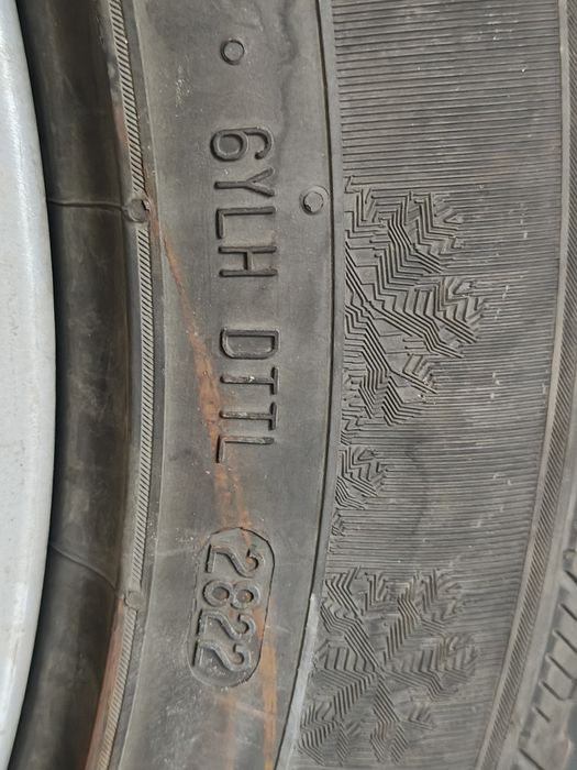 Vând roți /  jante oem BMW pe 19 cu anvelope iarna Semperit la bucata