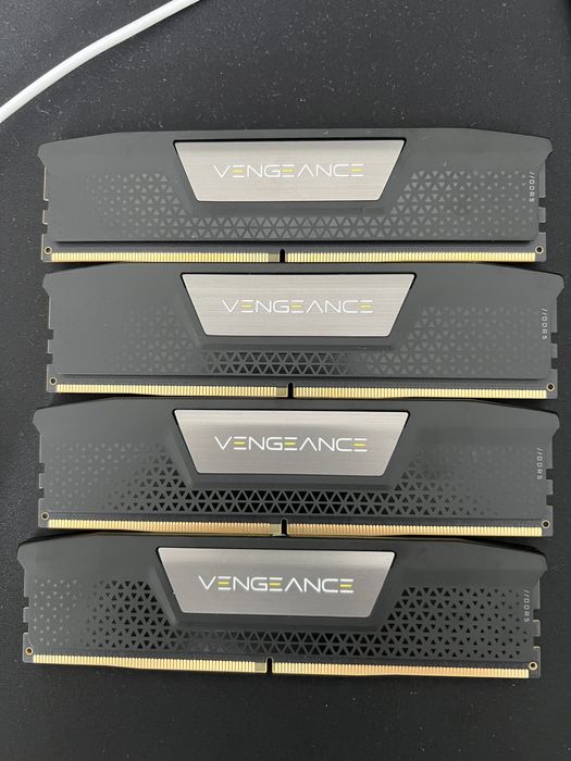 Memorie RAM ddr5 4x16gb 6000mhz corsair