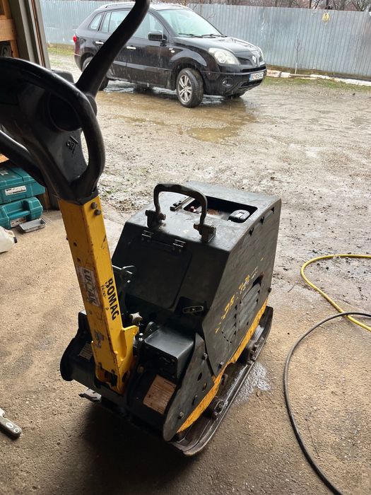 Vând placă compactoare 410kg și mai compactor