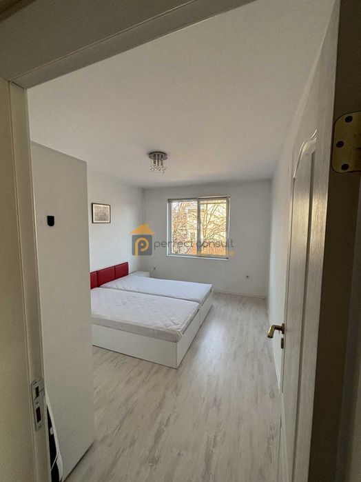 Дава се под наем Тристаен апартамент в Пловдив, Мараша - 106 кв.м за 548.25 € - Снимка #5