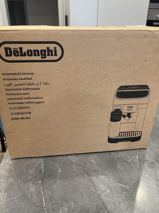 Новый Кофемашина delonghi