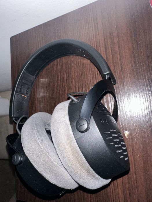 Продается Студийный Наушник