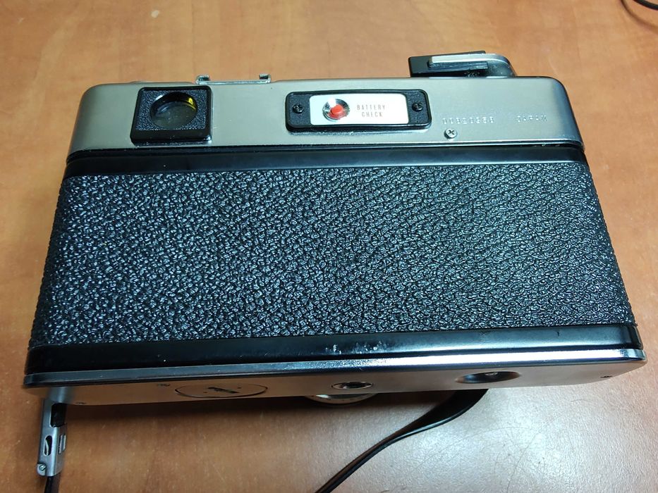 Aparat foto film Yashica Electro 35 GS teleobiectiv si bliț KAKO 818