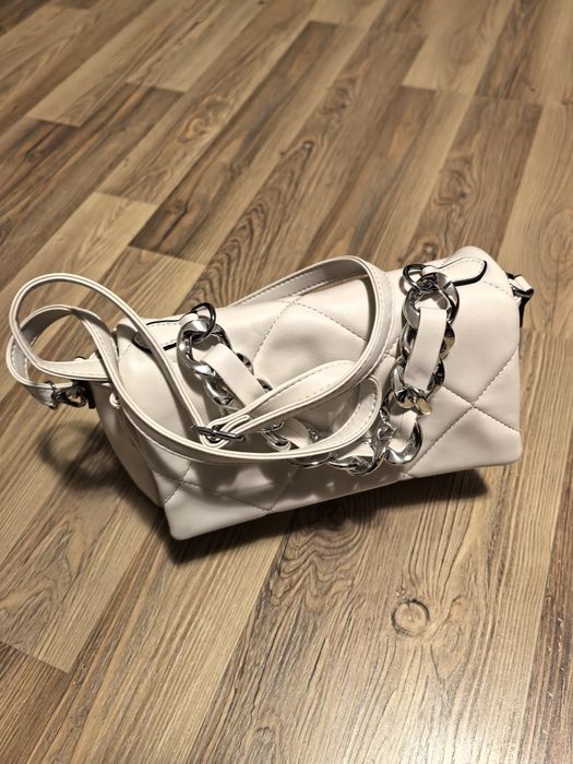 Свежо пролетно-лятно бижу