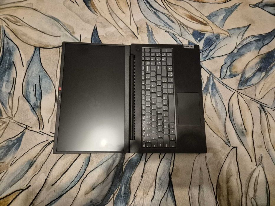 Laptop Lenovo V15 G2 IJL