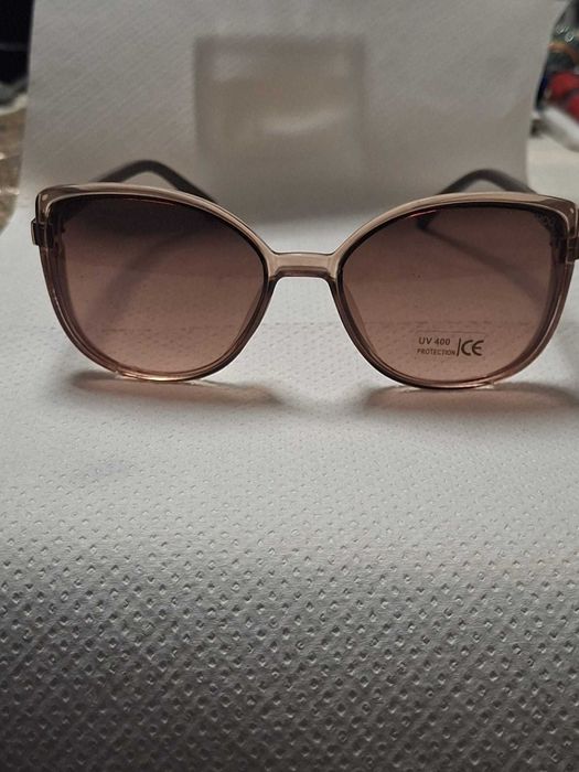 Ochelari de soare  marcă Jimmy Choo