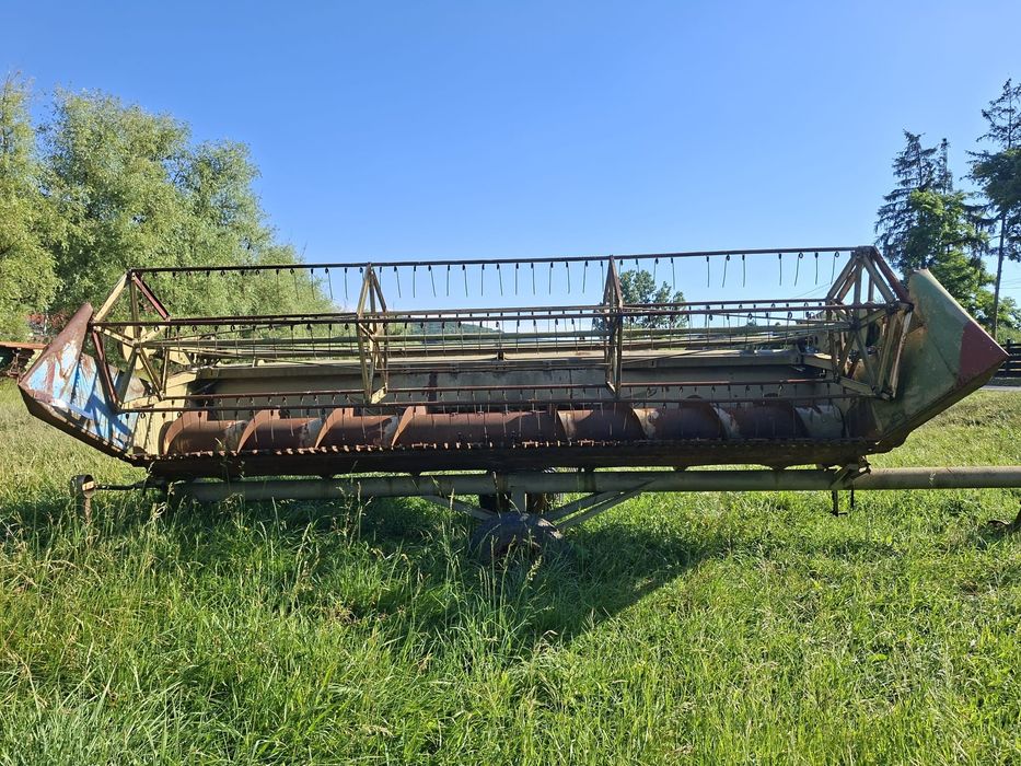 Utilaj agricol :Combină
