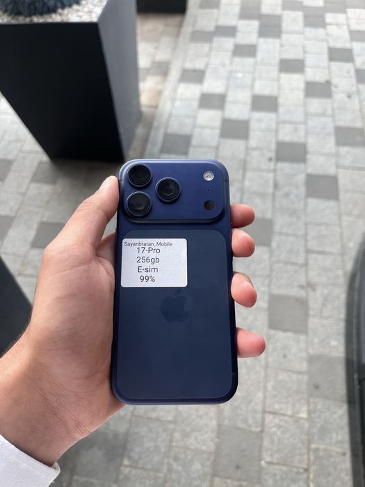 Продам Iphone 17 Pro 256gb E-sim
