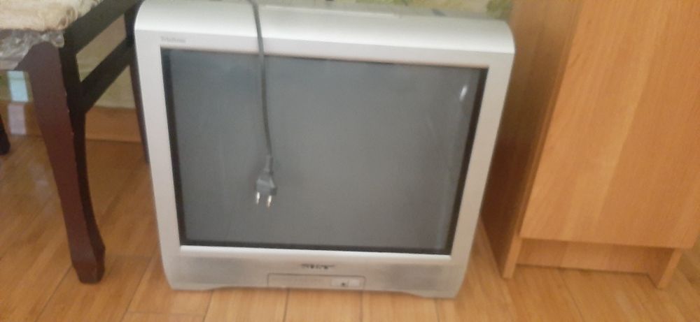 Продам телевизор