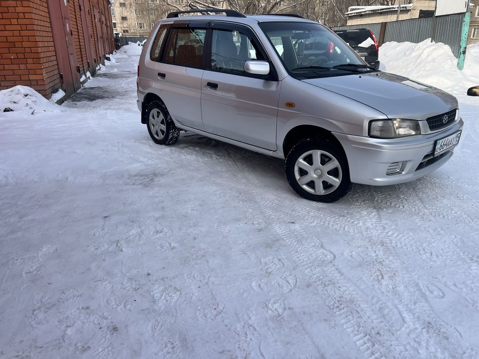Продам мазда демио.