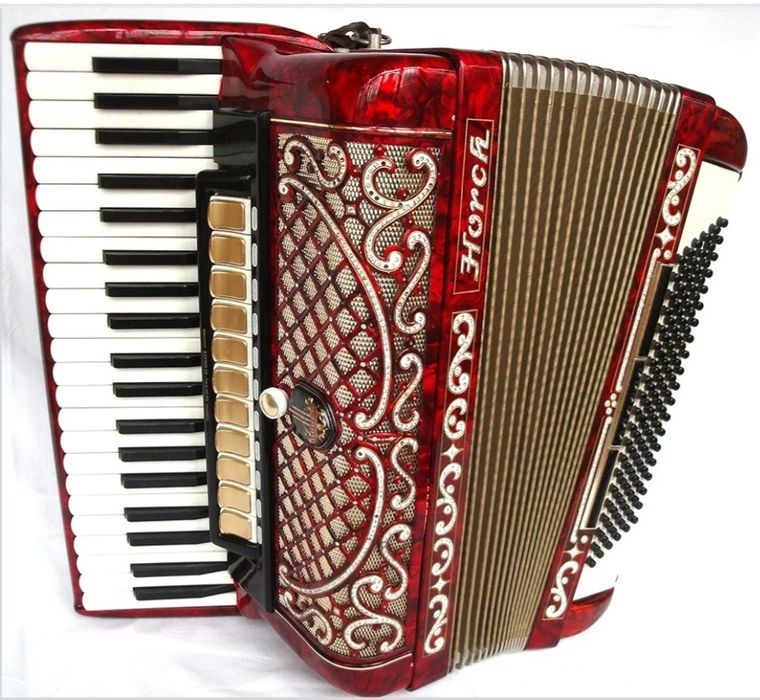 Акордеон HORCH  120-басов