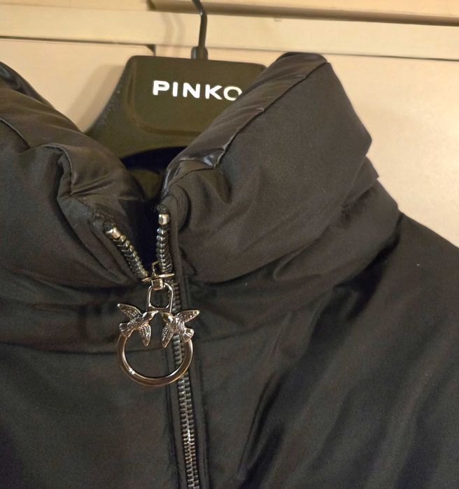 ЯКЕ  PINKO  Ново оригинално