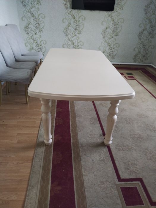 Стол гостиная большой