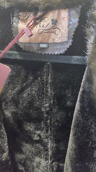 Продам женские дублёнки .