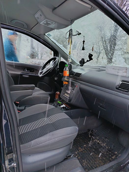 Vând sharan Wolsvagen din 2008,stare perfectă, motor de 2 l,  2900 E