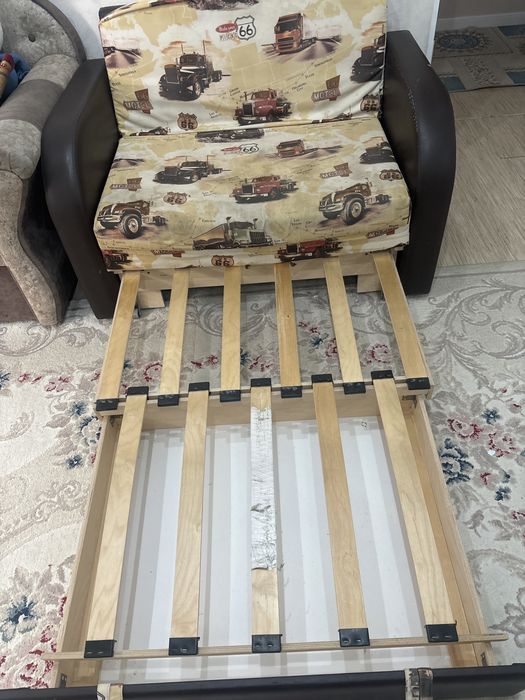 Продам кресло диван