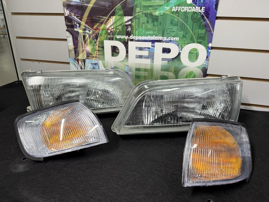 Комплект(передние фары+поворотники) Nissan Maxima A32