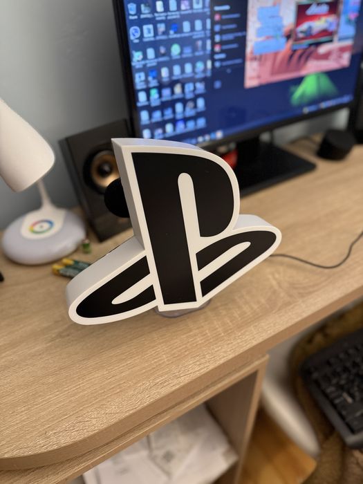 Playstation светеща табела