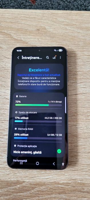 Samsung s24 plus.