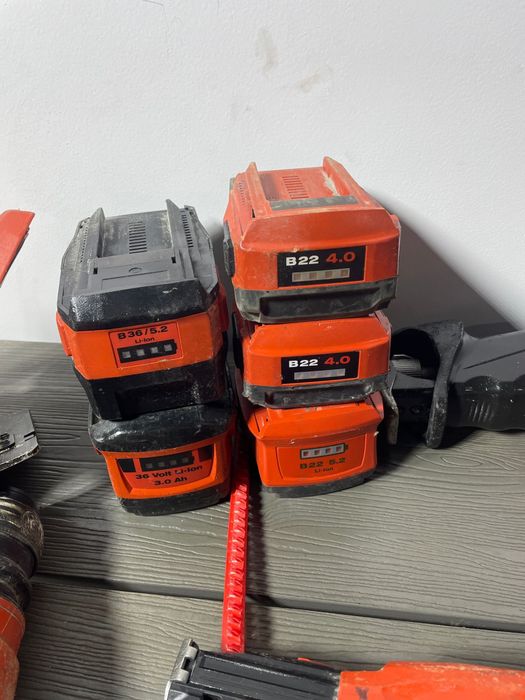 Hilti set 550ron buc