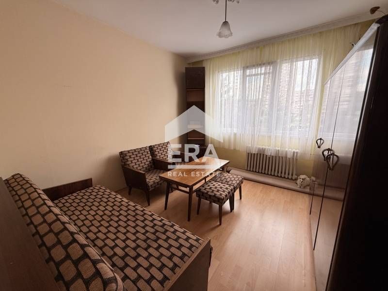 Двустаен панелен апартамент за продажба, район Младост II, Варна - снимка 4