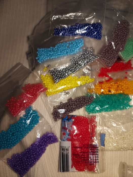 Фурнитура, бисер