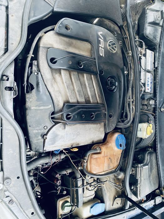 Volkswagen Passat 2.3 VR5