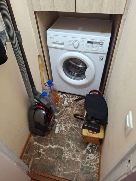 Продам трехкомнатную квартиру