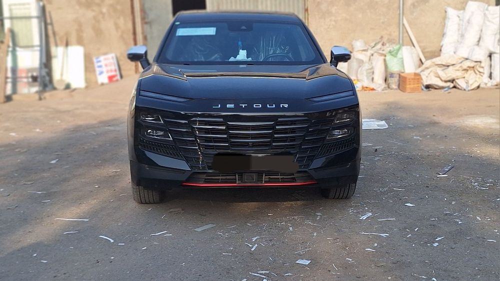 Dashing 1.6 full pozitsiya rangi qora hech qanday chiqimi yoq