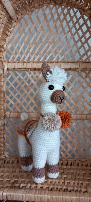 Уникални плетени играчки за декорация и усмивки