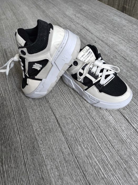 Adidași băiat,33 ,Noi