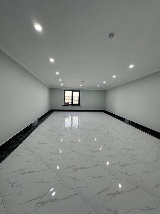 Учтепинский район.Хондамир Сдаётся офис 20м2.200 у е С доступом 24/7