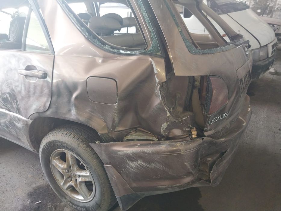 Срочно продам Лексус RX 300