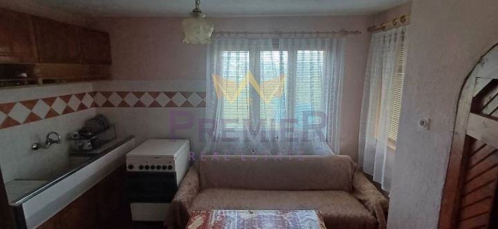 Продава се Къща в с. Ветрино, Област Варна - 100 кв.м за 700 €/кв.м - Снимка #3