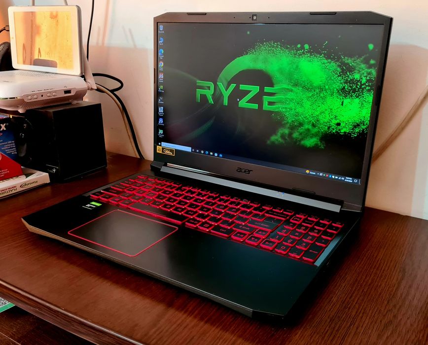 Laptop Gaming Acer Nitro 5 impecabil