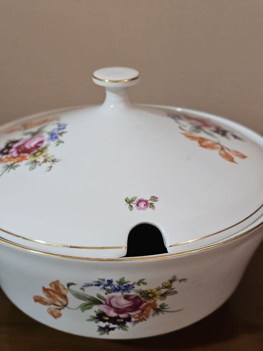 Супница мейсенский букет,мадонна Чехсловакия , GDR