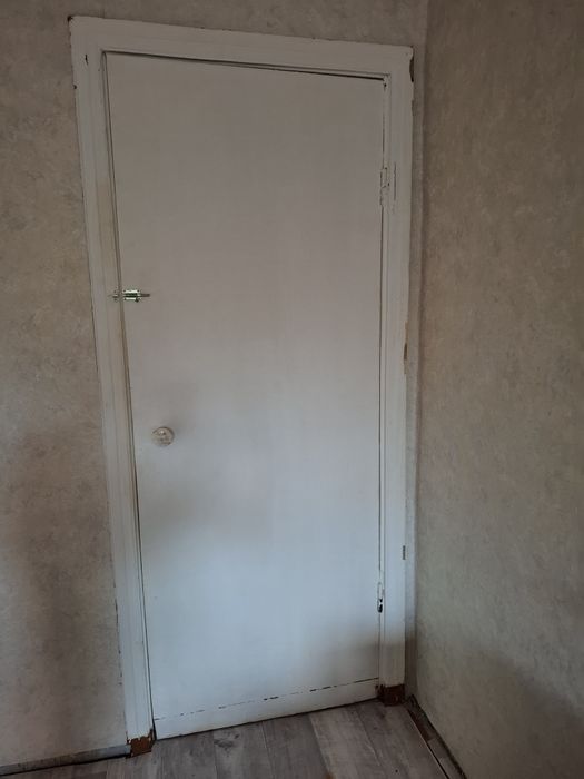 Продам двери межкомнатные