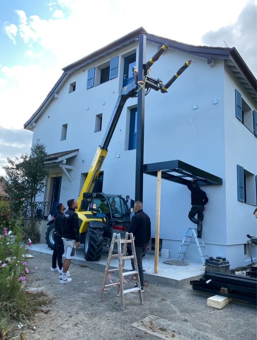 Scari metalice la comanda pentru exterior orice model