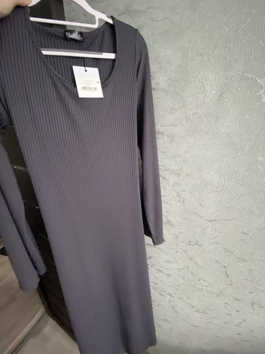 Продам новое платье