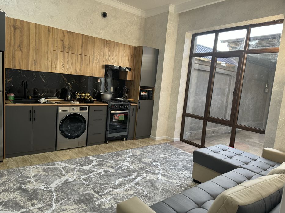 Назарбек Текистилда ховли сотилади узимики