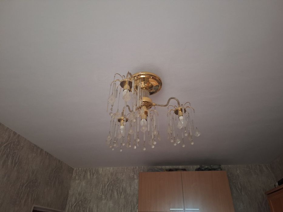 Отдам люстры бесплатно