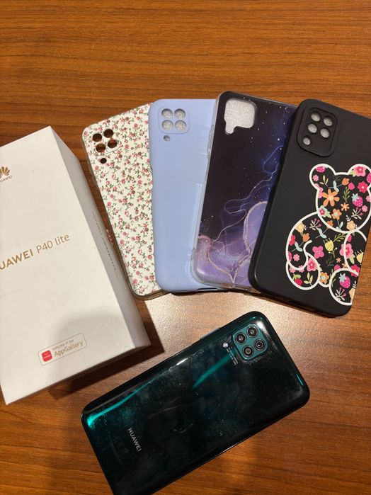 Телефон Huawei P40 lite