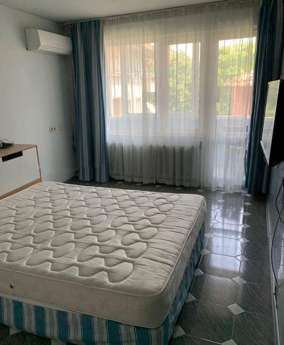 Тристаен, под наем, ж.к Лозенец