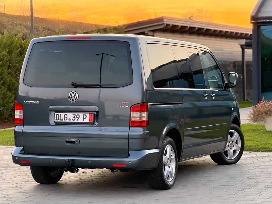 VOLKSWAGEN Multivan 2008 — imagine 3